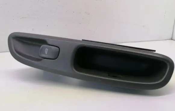 Volvo V70 Electric window control switch 9472275 19206