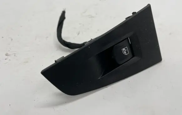 BMW 1 F40 Electric window control switch 7950756