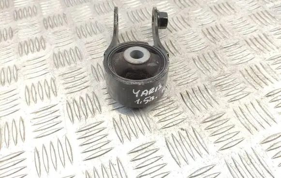 Toyota Yaris Gearbox mount