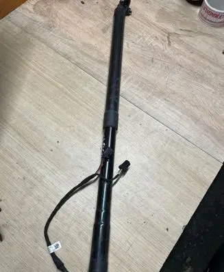 Citroen C4 II Picasso Tailgate strut B787 9812130180 060220161