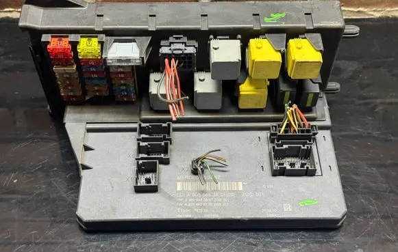 Mercedes-Benz Sprinter W906 Comfort/convenience module A9065453401 A9064420700 A9065453801