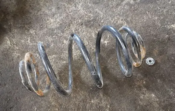 Opel Astra H Rear coil spring