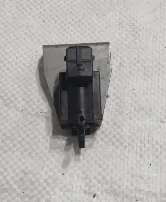 BMW X5 F15 Turbo solenoid valve 70231800 7810831 17T303