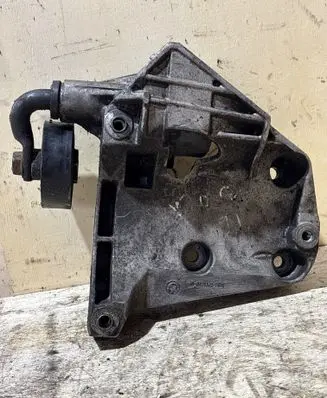 BMW X5 E53 Generator/alternator bracket 7786708 64557786708 64557794174