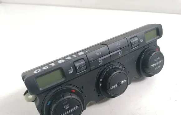 Skoda Octavia Mk2 (1Z) Climate control unit