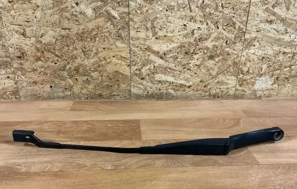 Opel Meriva B Front wiper blade arm 13250424