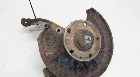Volkswagen Golf VII Rear wheel hub
