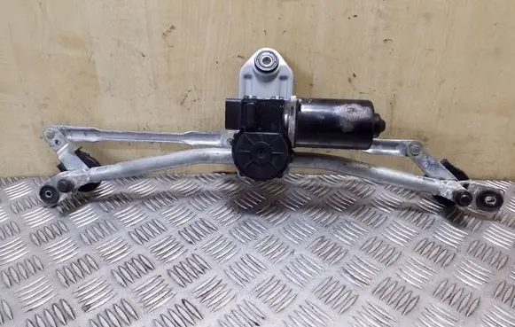 KIA Sportage Front wiper linkage and motor