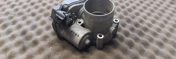 Volkswagen PASSAT B6 Throttle valve 03C133062S A2C53367619