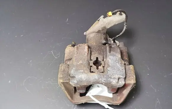 Iveco Daily 35.8 - 9 Rear brake caliper 504134582