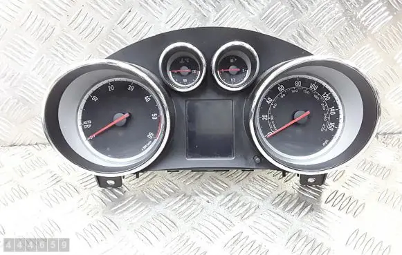 Opel Zafira B Speedometer (instrument cluster)
