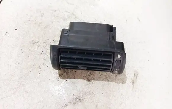 Audi A4 S4 B5 8D Dash center air vent grill 8d1820902