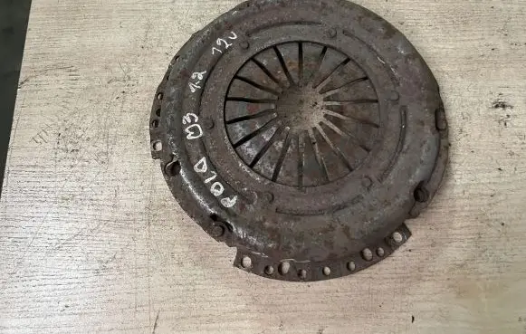 Volkswagen Polo Pressure plate 