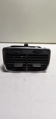 Rear air vent grill