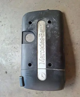 Mercedes-Benz C W203 Engine cover (trim) A6110101067