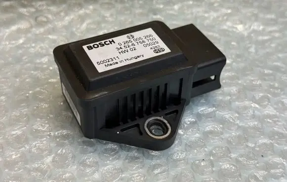 BMW 5 E60 E61 ESP acceleration yaw rate sensor 0265005266 34526758750 6758750