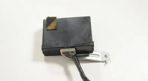 Toyota Land Cruiser (BJ70) Engine control unit/module 8748060040