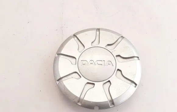 Dacia Sandero R15 wheel hub/cap/trim 8200895958