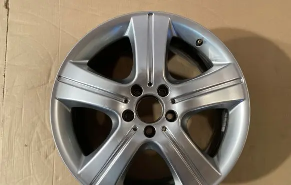 Mercedes-Benz ML W164 R18 alloy rim 