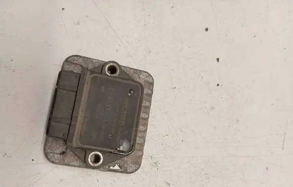 Audi 80 90 B3 Ignition amplifier control unit 191905351B 330373