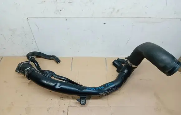 Volkswagen Sharan Intercooler hose/pipe 5N0145840C