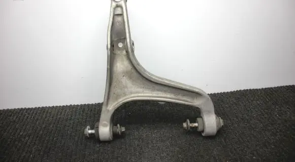 Maserati Ghibli Front lower control arm/wishbone 06700390330