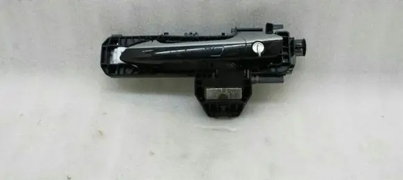 Mercedes-Benz CLA C117 X117 W117 Front door exterior handle/bracket A2047602934