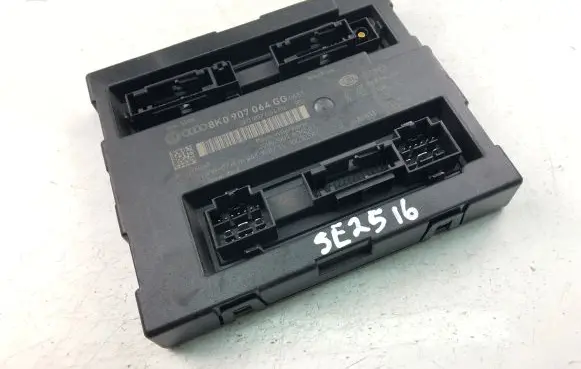 Audi A4 S4 B8 8K Central body control module 8K0907064GG