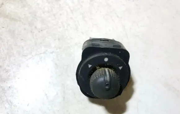 Citroen Nemo Wing mirror switch