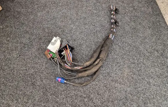 Mercedes-Benz E W213 Sound system wiring loom A0015456930 A0055450130 A2125451426