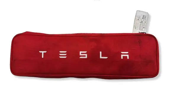 Tesla Model Y First aid kit P147507600D