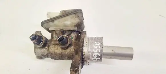 Honda CR-V Master brake cylinder