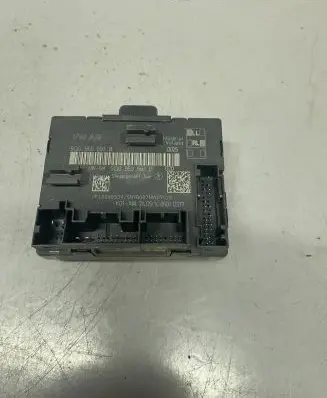 Volkswagen Golf VII Door control unit/module 5Q0959593B