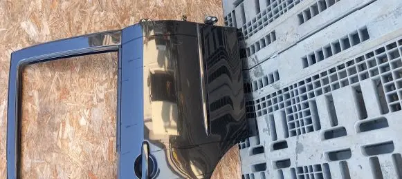 Mazda 2 Rear door