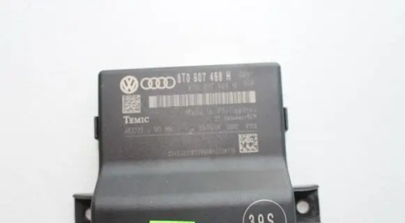 Audi A4 S4 B8 8K Gateway control module 8T0907468H