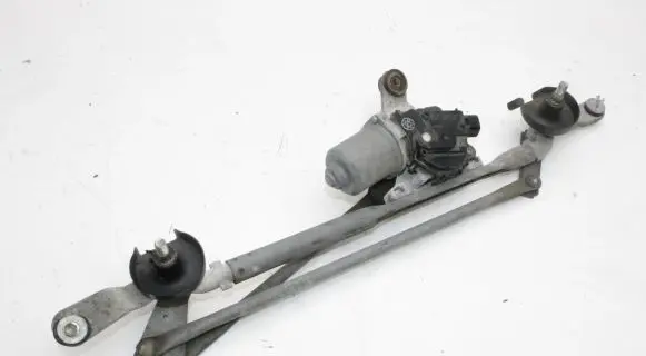 Opel Insignia B Front wiper linkage and motor 13471429