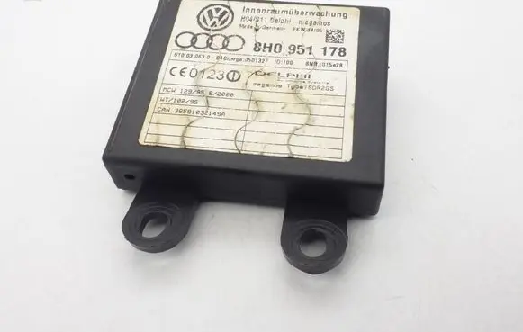 Audi A4 S4 B6 8E 8H Alarm control unit/module 8H0951178