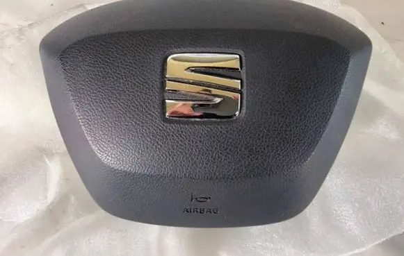 Seat Leon (5F) Steering wheel airbag 5F0880201H
