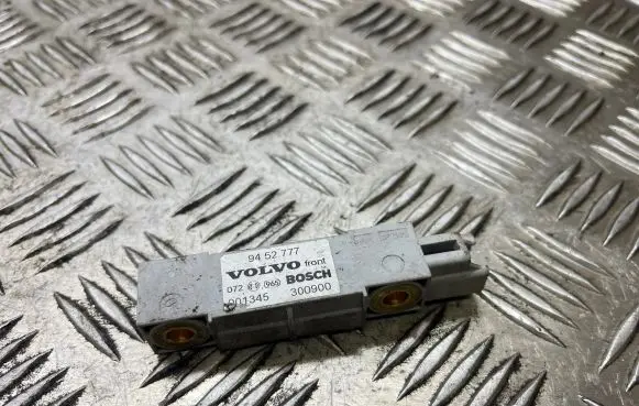 Volvo S60 Airbag deployment crash/impact sensor 9452777