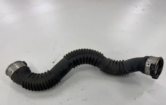 Mercedes-Benz GLA W156 Intercooler hose/pipe A2465200001