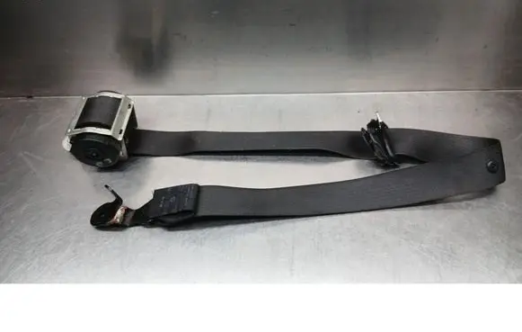 Opel Corsa D Front seatbelt 13290230