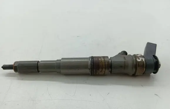 BMW 5 E60 E61 Fuel injector 0445110212