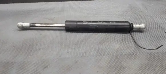 Volvo S70 V70 V70 XC Tailgate strut 9154673
