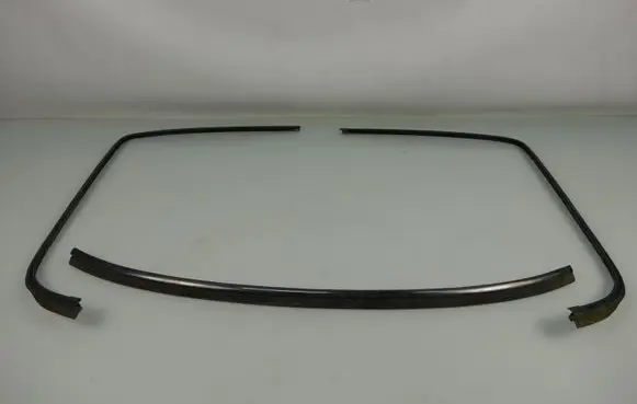 Mercedes-Benz E W210 Windshield trim