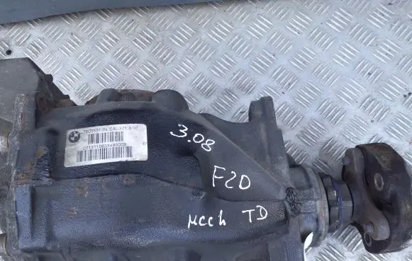 BMW 1 F20 F21 Rear differential 7605591