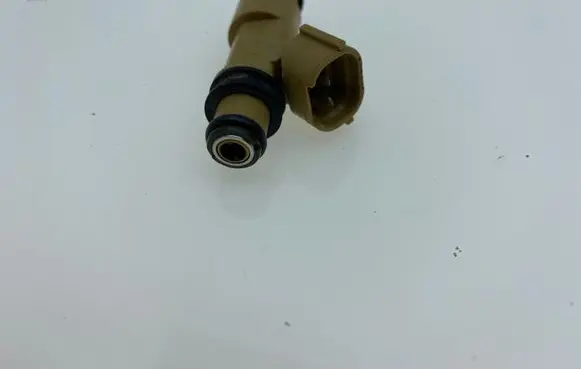Subaru Outback Fuel injector 009042123 16611AA68B 16611AA