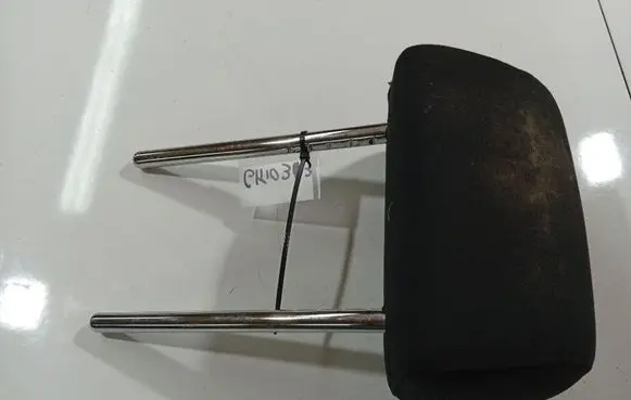 BMW 1 E81 E87 Front seat headrest 