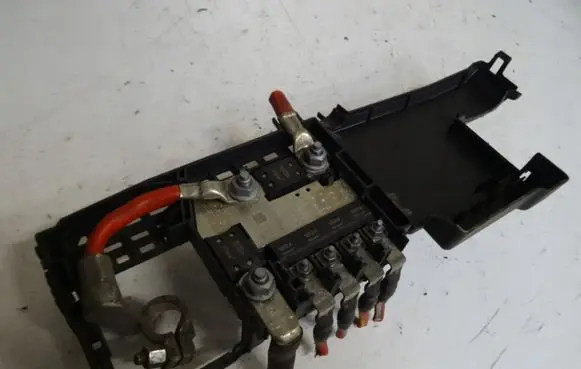 Opel Insignia A Positive cable (battery) 525230582