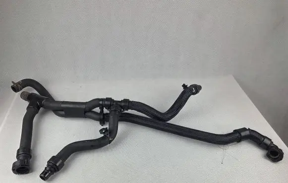 Renault Master III Engine coolant pipe/hose 924102546R
