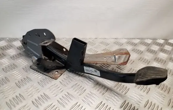 Volvo V40 Brake pedal 31381466